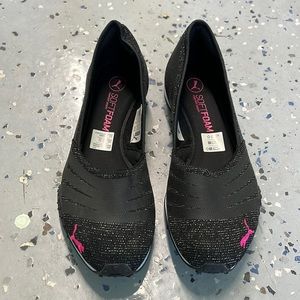 Puma Women Softfoam Flats size 8.5